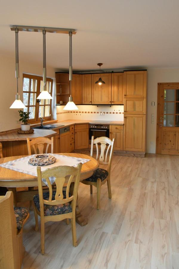 Haus Alpenrose Zum Vic Apartment Вермелскирхен Екстериор снимка