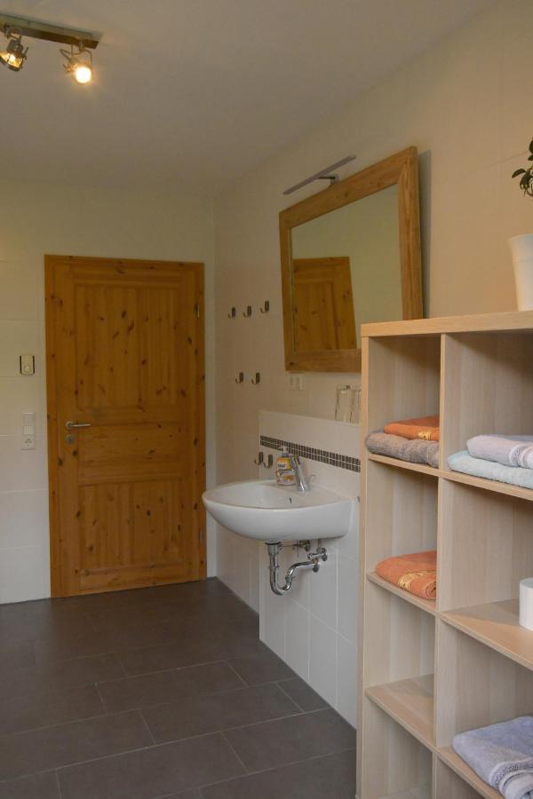 Haus Alpenrose Zum Vic Apartment Вермелскирхен Екстериор снимка